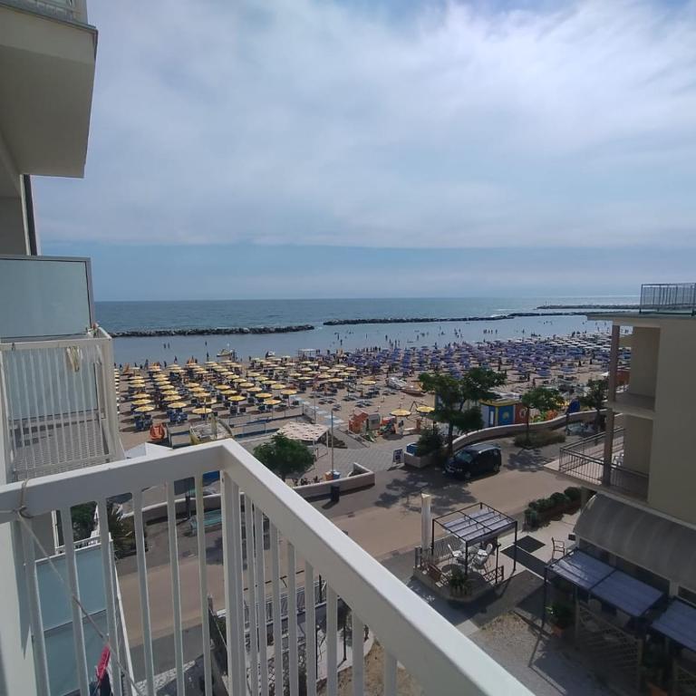 Hotel Ambasciatori - Bianchi Hotels - Double Room with Balcony and Sea View - 4