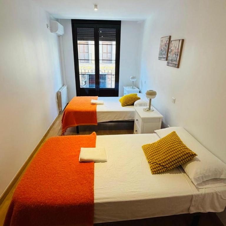 Magnifico alojamiento en el corazón de la ciudad Y CON GARAJE INCLUIDO - Apartment mit 1 Schlafzimmer - 4