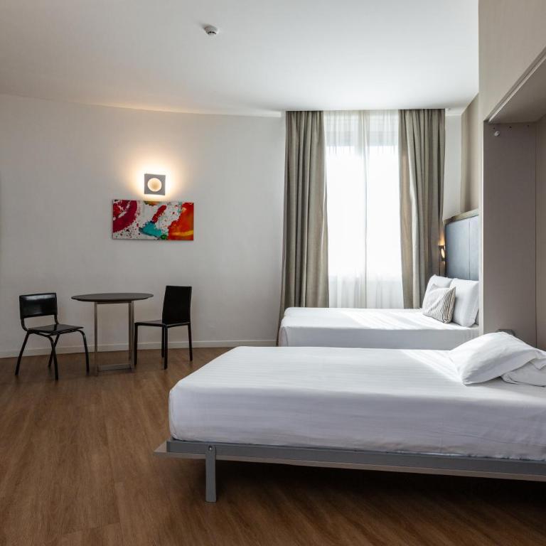 Rome Art Hotel - Gruppo Trevi Hotels - Quadruple Room - 6