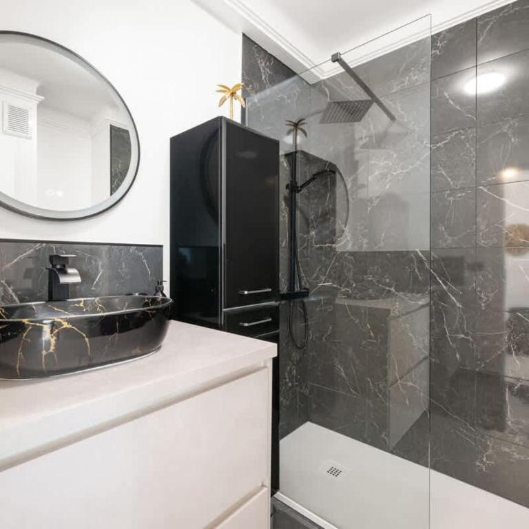 Le Saint Yves appartement dernier étage, vue mer, rénové, AC - Appartement - Vue sur Mer - 3
