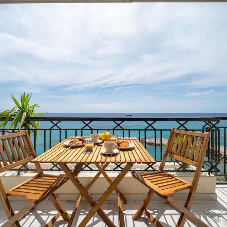 Le Saint Yves appartement dernier étage, vue mer, rénové, AC - Appartement - Vue sur Mer - 14