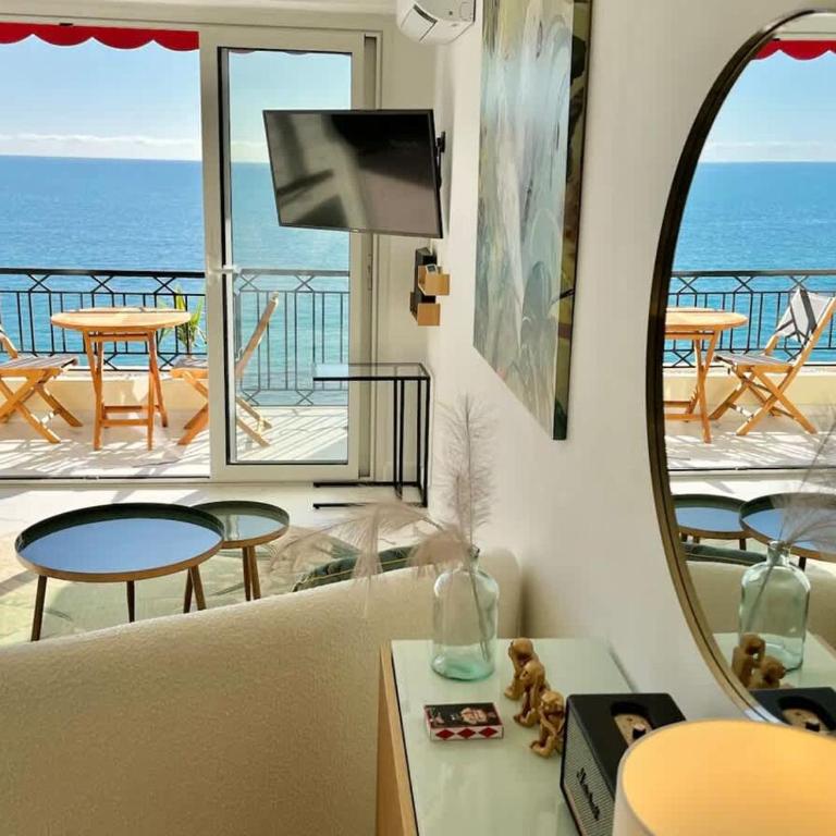 Le Saint Yves appartement dernier étage, vue mer, rénové, AC - Appartement - Vue sur Mer - 34