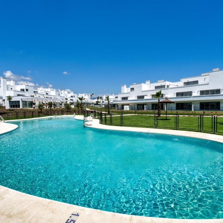 3025 Elegant apartment with terrace and pool - Superior Apartment mit 2 Schlafzimmern - 1