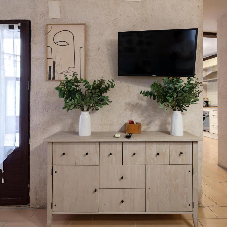 Patio in the Heart of Toledo , Pets , Family - Apartamento de 2 dormitorios con terraza - 4