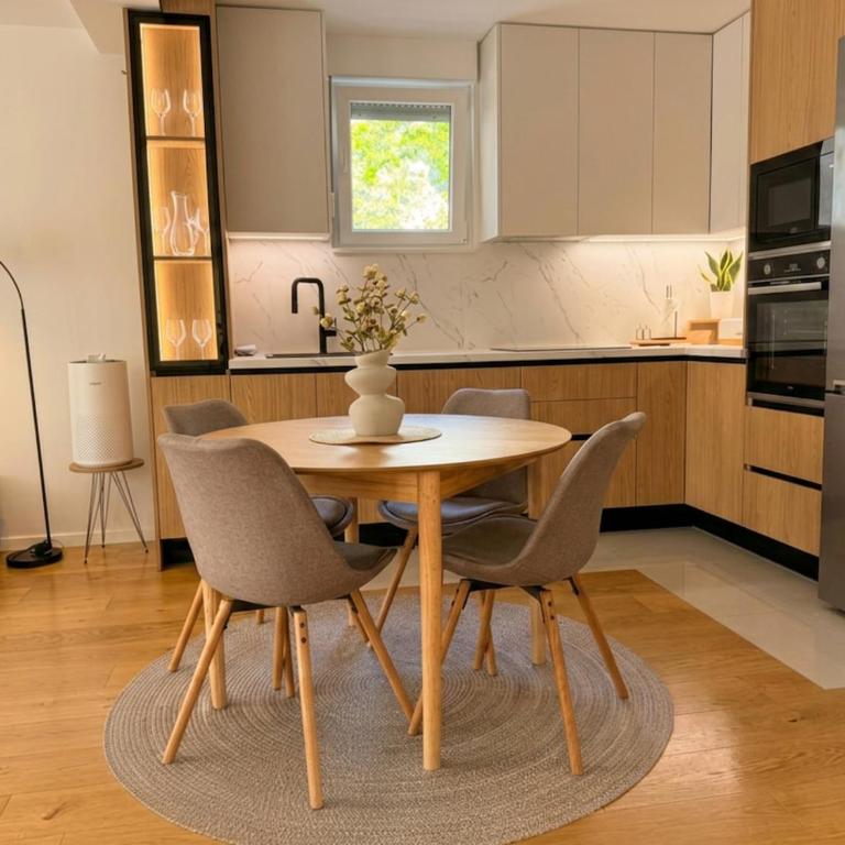 Modern 2BR Apartment Near Old Bridge - Apartment mit 2 Schlafzimmern - 3