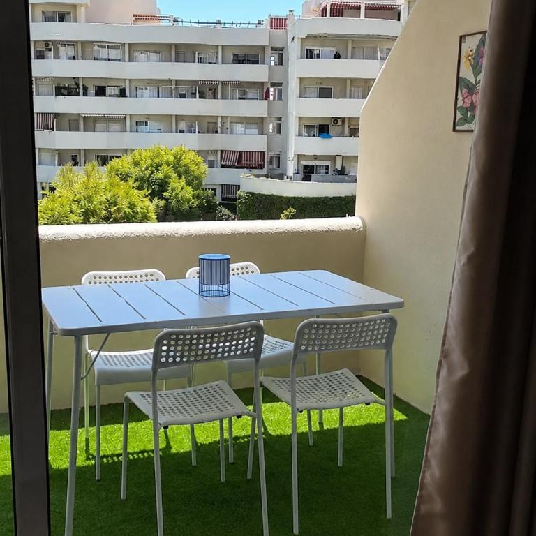 BenalBeach Azure Retreat - Apartment mit 2 Schlafzimmern - 5