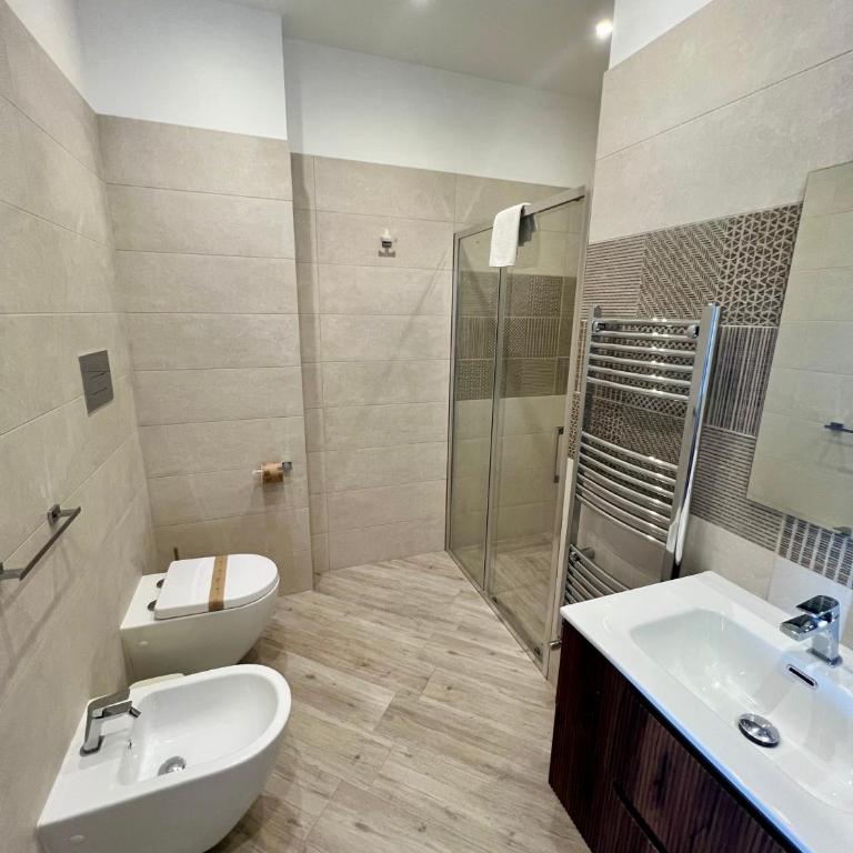 Cuscusu Guest House - Ampia Camera Matrimoniale - 6