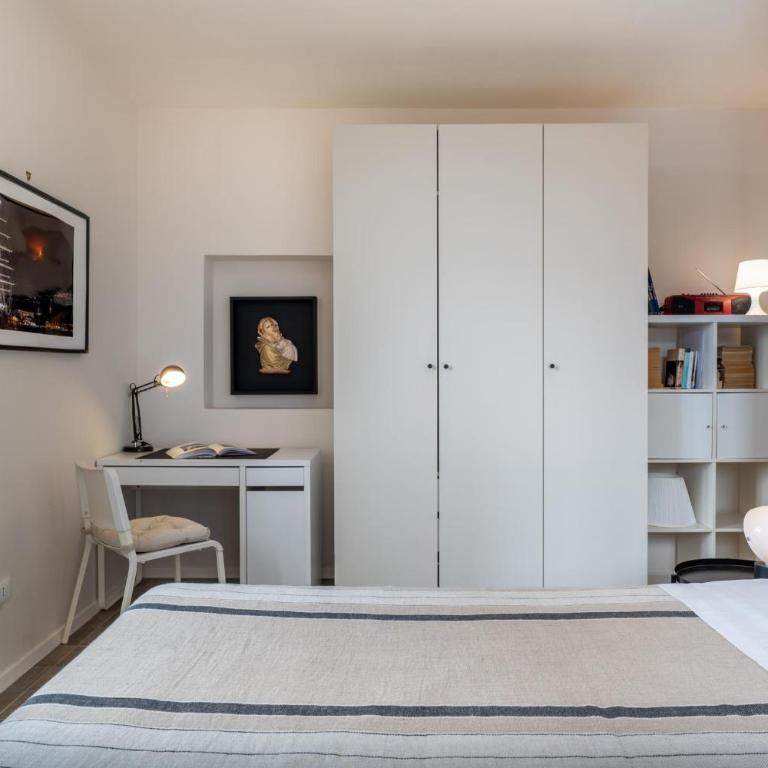 GuestHost - Modern Balcony Flat near the Center - Two-Bedroom Apartment - 10