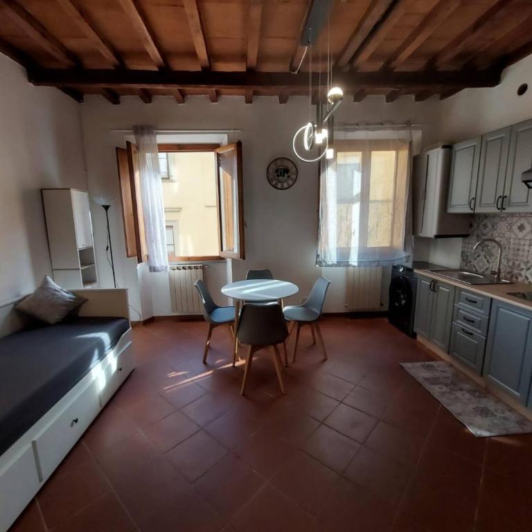 Old Bridge, Firenze by Short Holidays - One-Bedroom Apartment - 11