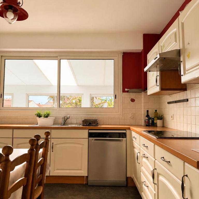 maison familiale 8 personnes aux sables - Vacation Home - 4