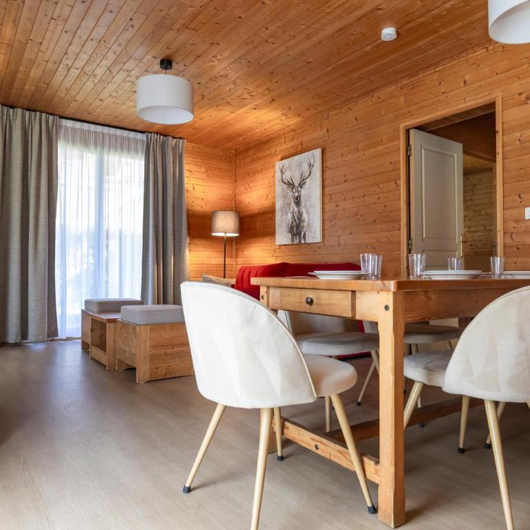 Résidence Odalys Les Chalets d'Evian - 3 Room Apartment - 6 People - 2