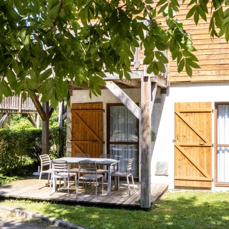 Résidence Odalys Les Chalets d'Evian - 3 Room Apartment - 6 People - 9