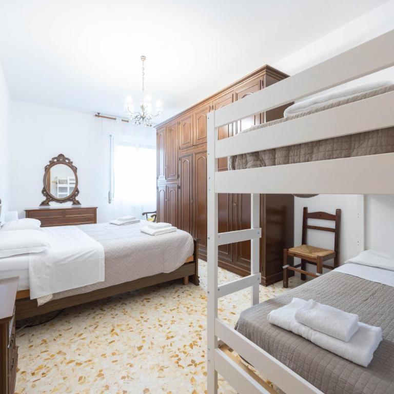 Garavaglia, Bologna by Short Holidays - Two-Bedroom Apartment - 2