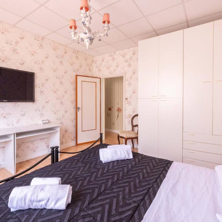 Busacchi, Bologna by Short Holidays - Two-Bedroom Apartment - 17