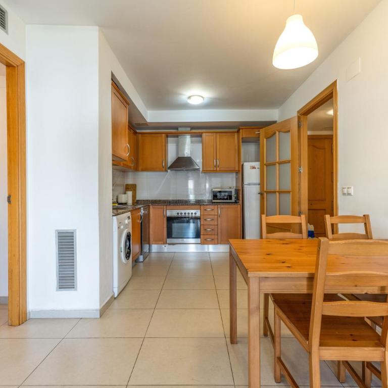 Torredembarra - Apartamento Deluxe de 2 dormitorios con vistas al jardín - 25