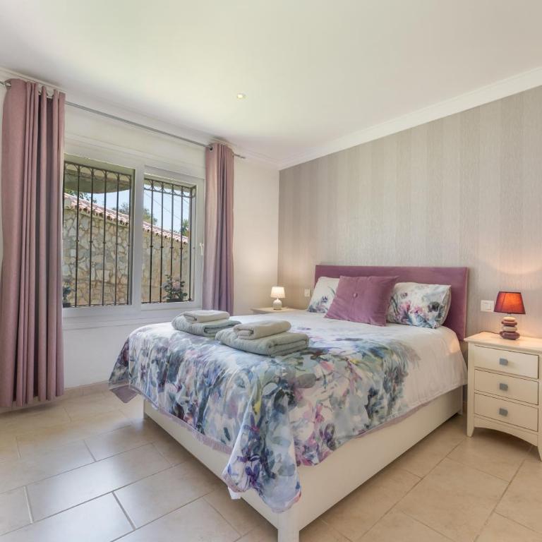 Casa Reus - Apartamento de 2 dormitorios con vistas a la montaña - 7
