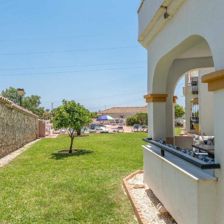 Casa Reus - Apartamento de 2 dormitorios con vistas a la montaña - 14