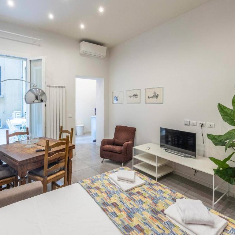 Casa dei Fiori, Bologna by Short Holidays - Appartamento con 1 Camera da Letto - 1