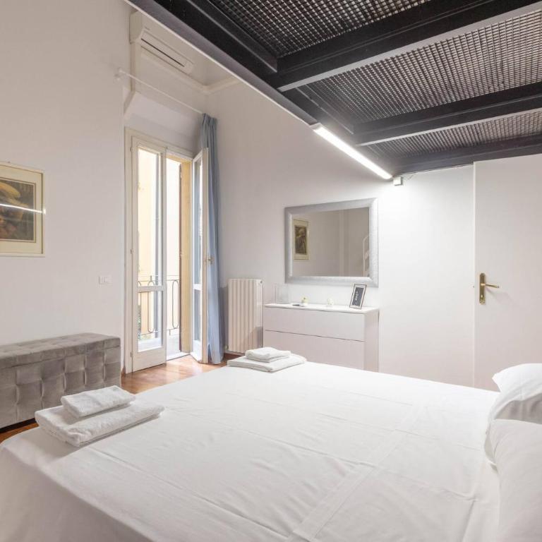 Ubaldini House, Bologna By Short Holidays - Two-Bedroom Apartment - 2