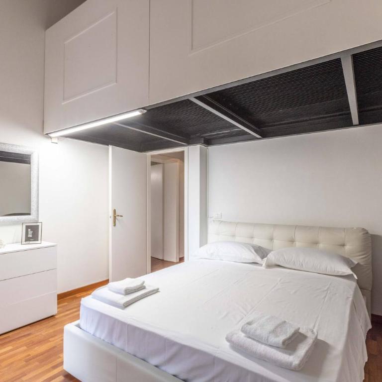 Ubaldini House, Bologna By Short Holidays - Two-Bedroom Apartment - 4