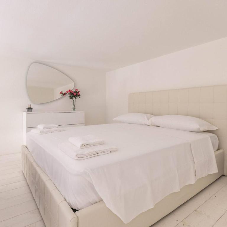 Ubaldini House, Bologna By Short Holidays - Two-Bedroom Apartment - 8