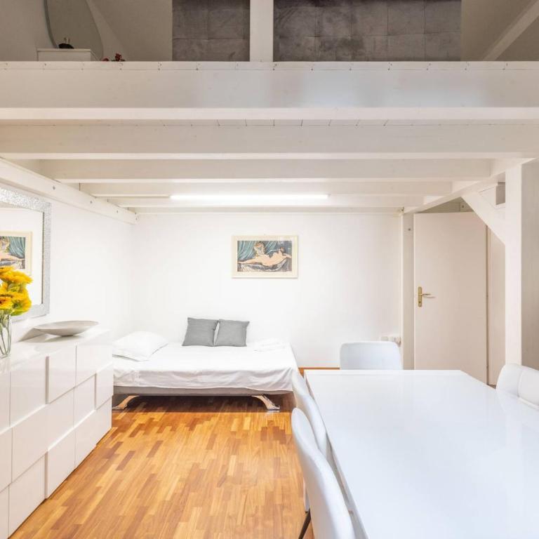 Ubaldini House, Bologna By Short Holidays - Two-Bedroom Apartment - 22