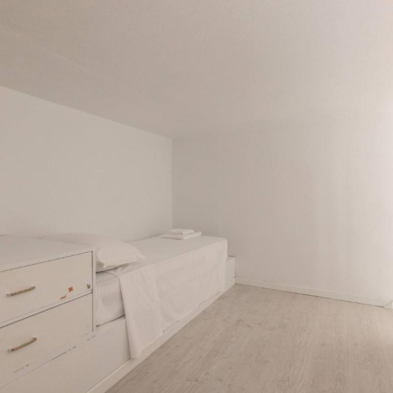 Ubaldini House, Bologna By Short Holidays - Two-Bedroom Apartment - 27