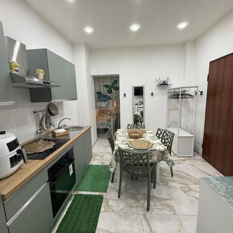 La Casa Verde - Two-Bedroom Apartment - 1