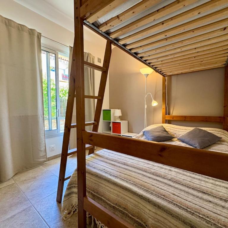 Apartment with sea view and pool at Pramousquier - Appartement 2 Chambres - 4