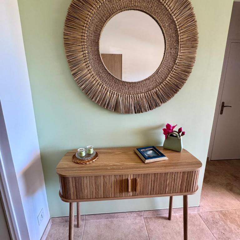 Apartment with sea view and pool at Pramousquier - Appartement 2 Chambres - 10