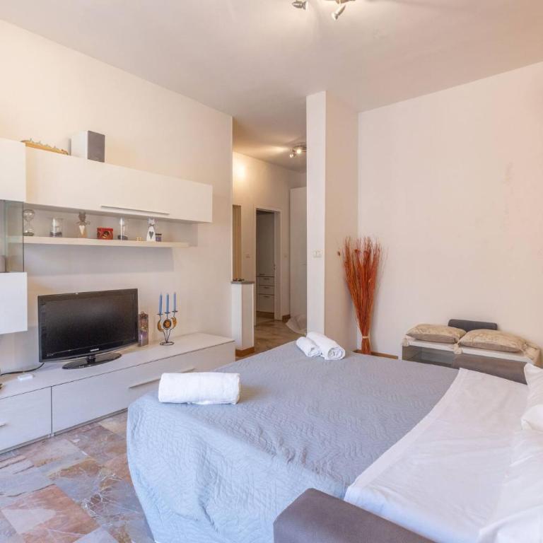 Borgo House, Bologna by Short Holidays - Two-Bedroom Apartment - 16