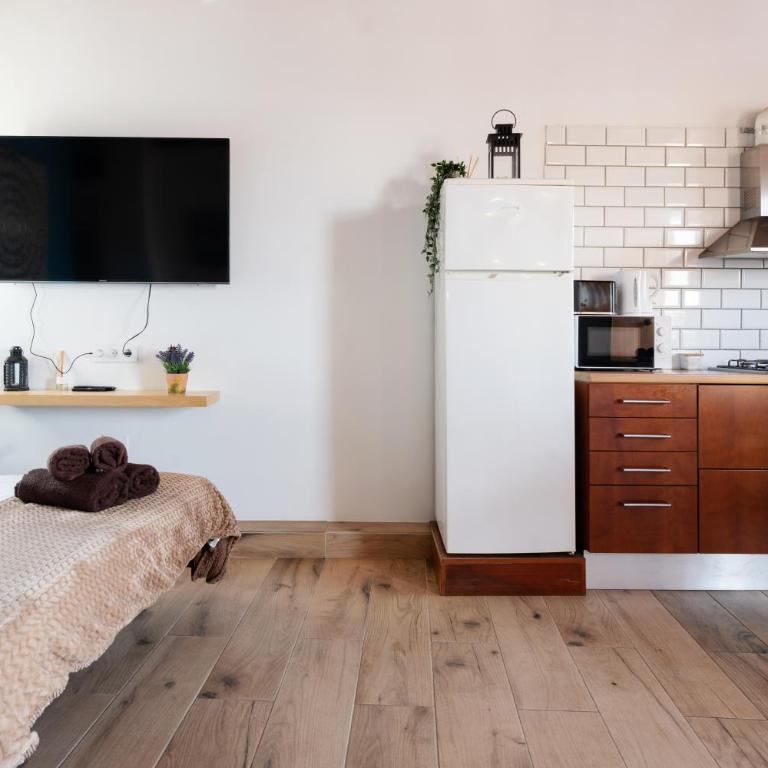Atico con terraza 5 minutos a pie Fira Bcn, 4' metro Plza España, 15' Bcn centro - Apartamento de 1 dormitorio - 23
