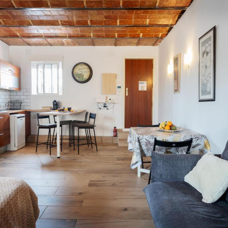 Atico con terraza 5 minutos a pie Fira Bcn, 4' metro Plza España, 15' Bcn centro - Apartamento de 1 dormitorio - 2