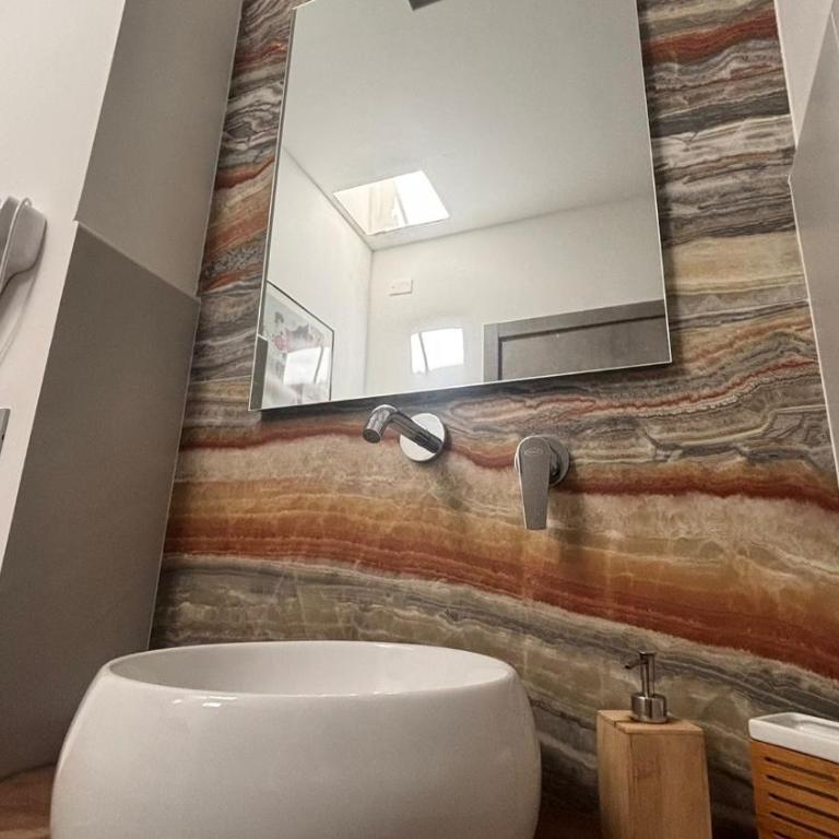 Yllen Rooms - Camera Matrimoniale con Bagno Privato - 11