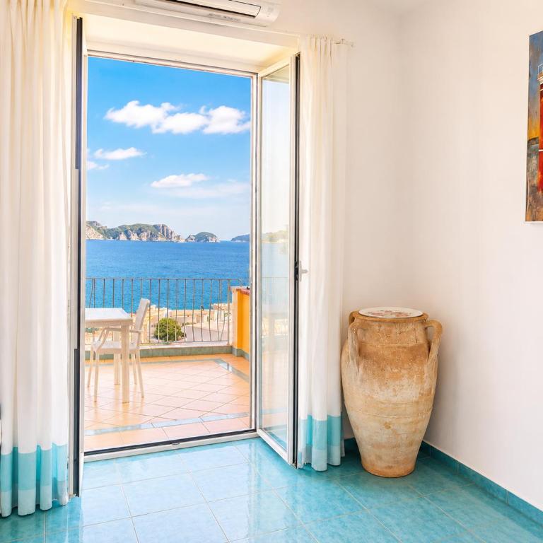 Maridea - Il Porto - Two-Bedroom Apartment - 6