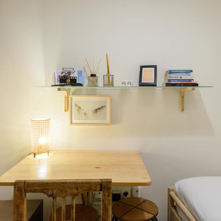 Estudio de 20m2 - Pº del Prado a 200m - Apartamento de 1 dormitorio - 24