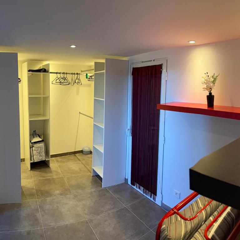 Maisonnette Type T2 bis 4 à 5 personnes Marseille 15th - Appartement 1 Chambre avec Terrasse - 7
