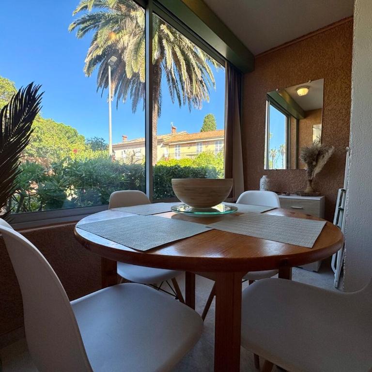 Loft en bord de mer aux salins à Hyères - Two-Bedroom Apartment - 1