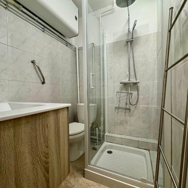 Loft en bord de mer aux salins à Hyères - Two-Bedroom Apartment - 5