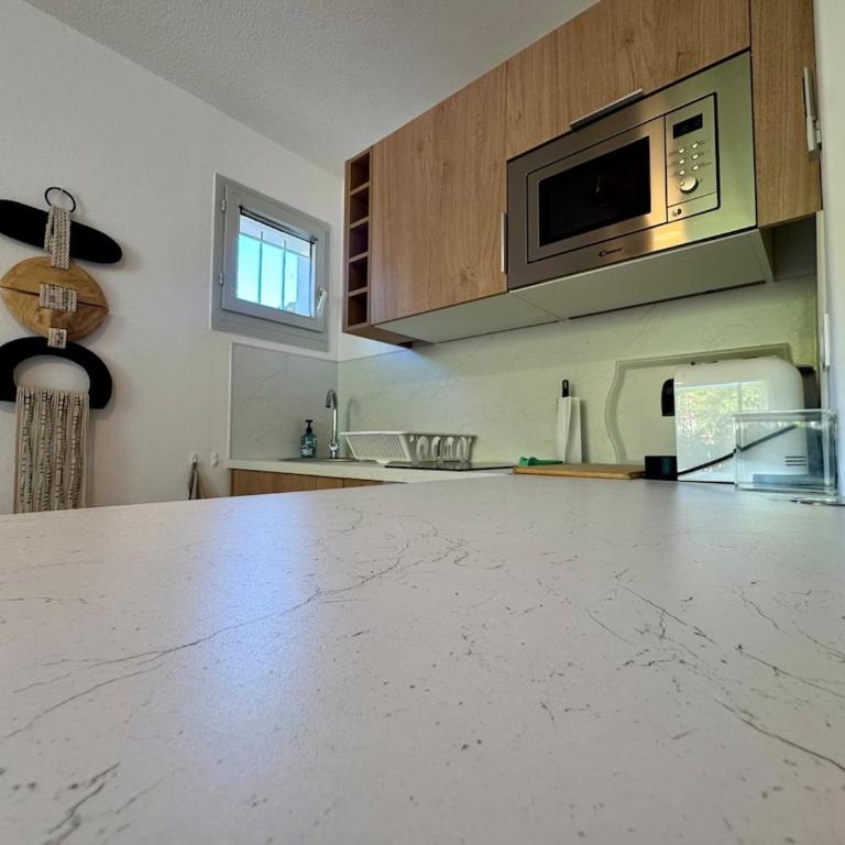 Loft en bord de mer aux salins à Hyères - Two-Bedroom Apartment - 7