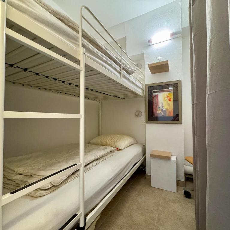 Loft en bord de mer aux salins à Hyères - Two-Bedroom Apartment - 14