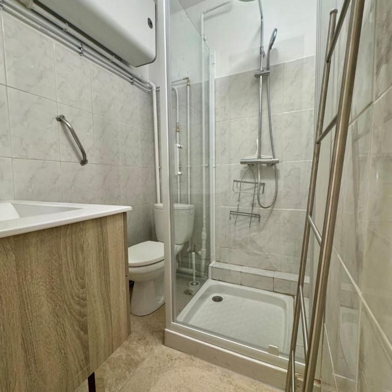 Loft en bord de mer aux salins à Hyères - Two-Bedroom Apartment - 15