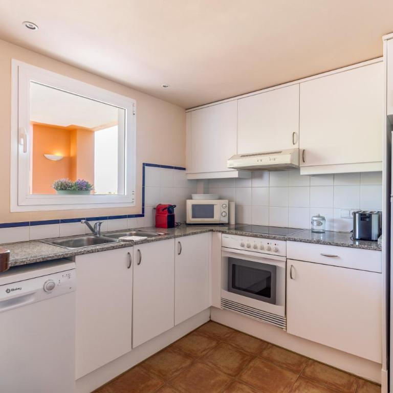 Son Bou Pool and Sea - Apartamento Deluxe de 2 dormitorios con vistas al mar - 4