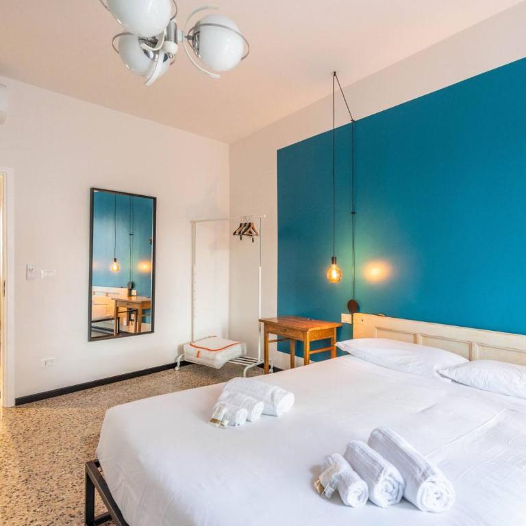 Le stanze in Fiera, Bologna by Short Holidays - Camera Matrimoniale con Bagno Privato - 1