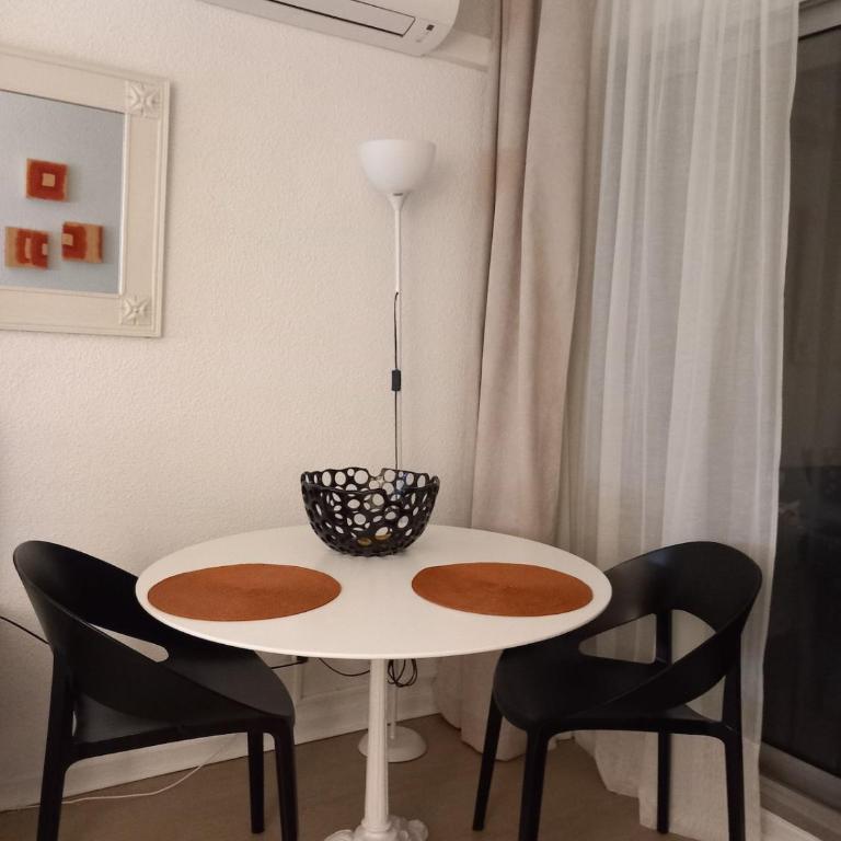 AntibesT2 2 pers sea pool terrac park 14 night min - Appartamento con 1 Camera da Letto - 9