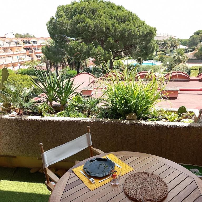 AntibesT2 2 pers sea pool terrac park 14 night min - Appartamento con 1 Camera da Letto - 13