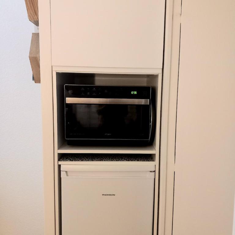 AntibesT2 2 pers sea pool terrac park 14 night min - Appartamento con 1 Camera da Letto - 37