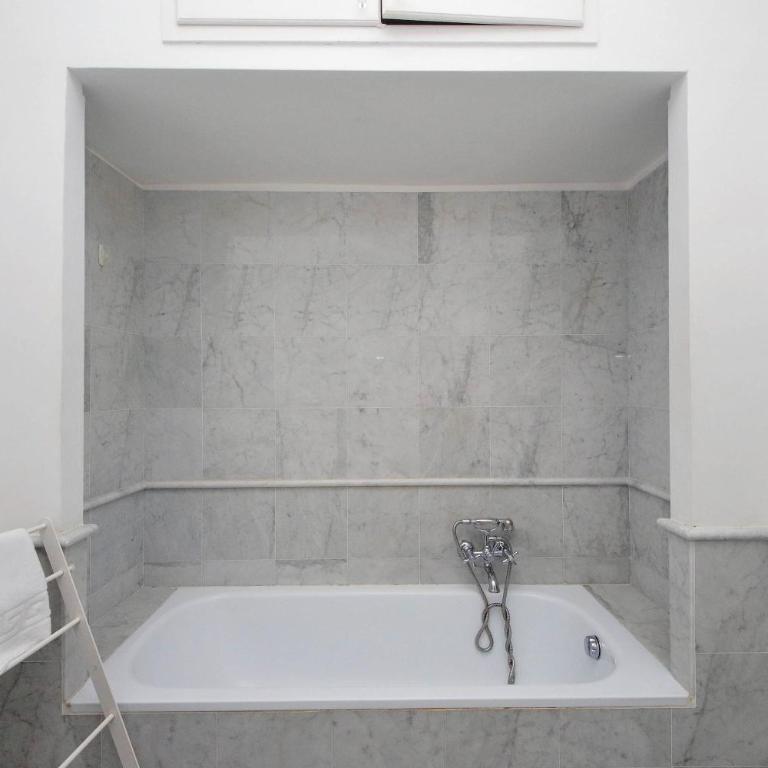 S.Andrea - Three-Bedroom Apartment - 1