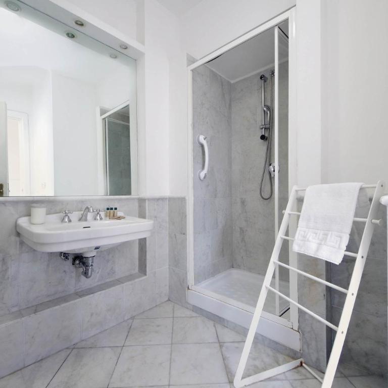 S.Andrea - Three-Bedroom Apartment - 15