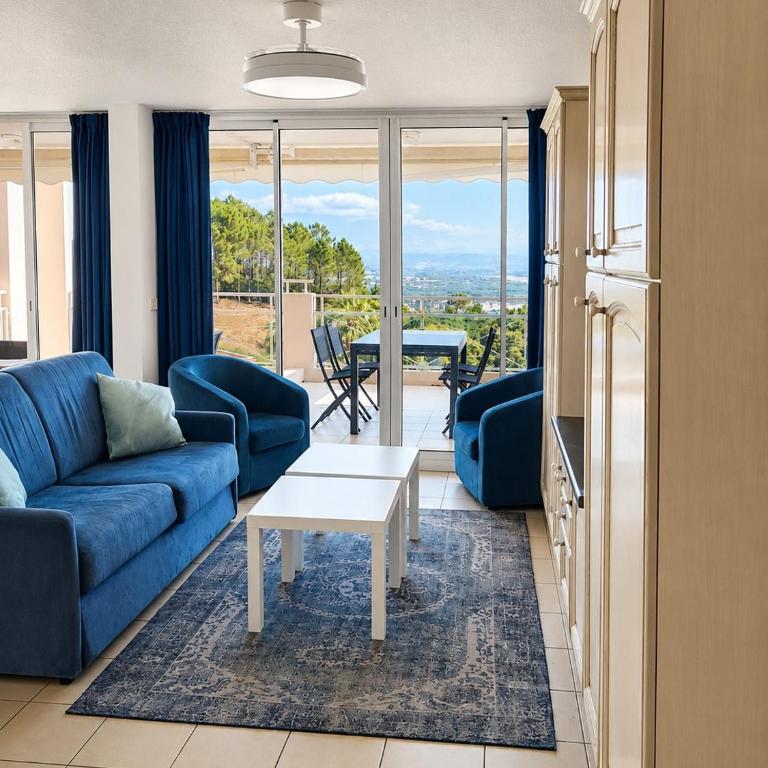 Sea view, pool, and large terrace! - Appartement 2 Chambres - 1